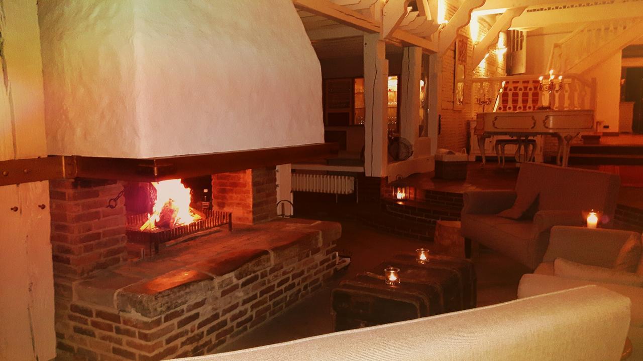 Landsitzhotel Und Seminarium Peterhof Hodorf Экстерьер фото