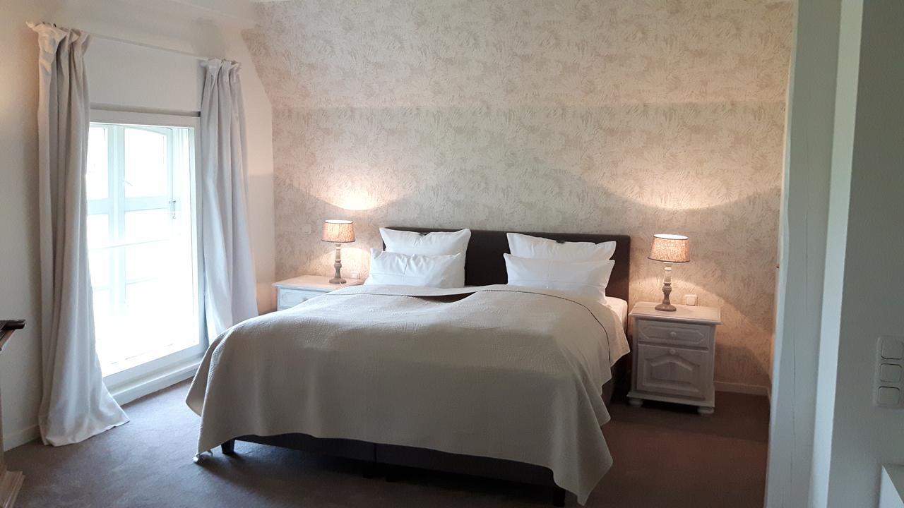 Landsitzhotel Und Seminarium Peterhof Hodorf Экстерьер фото